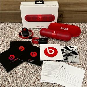 Beats Pill Portable Wireless Bluetooth Speaker & Portable Charger-Statement Red